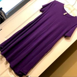 Zenana midi dress with pockets. Size Large